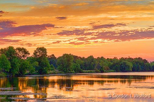 Rideau Canal Sunrise_26344-5.jpg - Photographed along the Rideau Canal Waterway near Smiths Falls, Ontario, Canada.